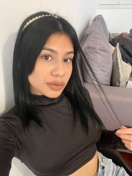 I am an exclusive premium level Escort, with me you are going to spend a night of fantasy and pleasures, I am a very playful and hot brunette, I await your message baby 🔥🔥🔥