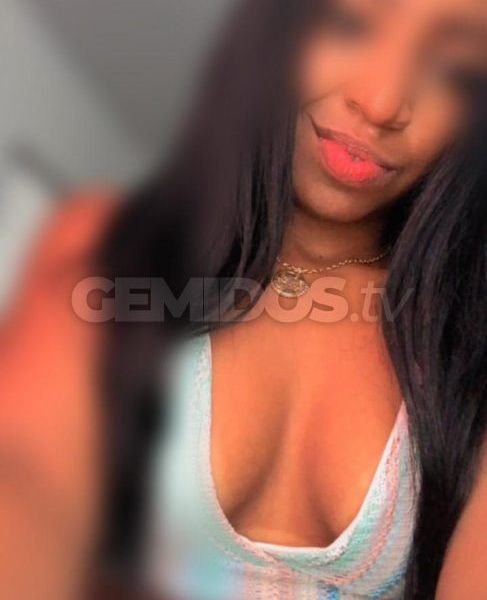 Olá meus amores, beijo na boca (sou beijoqueira mesmo!) Faço oral sem camisinha, bem babado, sugado e profundo. Finalizo oral na boquinha se quiser. Sem restrições.Aceito dinheiro, cartões de débito, crédito e PIX. Nos cartões de débito e crédito tem um pequeno acréscimo de R$ 10,00.Horário de atendimento das 10:00 às 20:00 horas.Cachê: R$ 150,00 – 1 hora