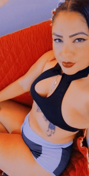 Hola amores ricos de talca...

Mi nombre es Vanessa una extrovertida trigueñita de cuerpo VOLUPTUOSO...

Buen y rico culo natural y unos deliciosos senos firmes....

Mi servicio: un rico oral garganta profunda y un delicioso vaginal....