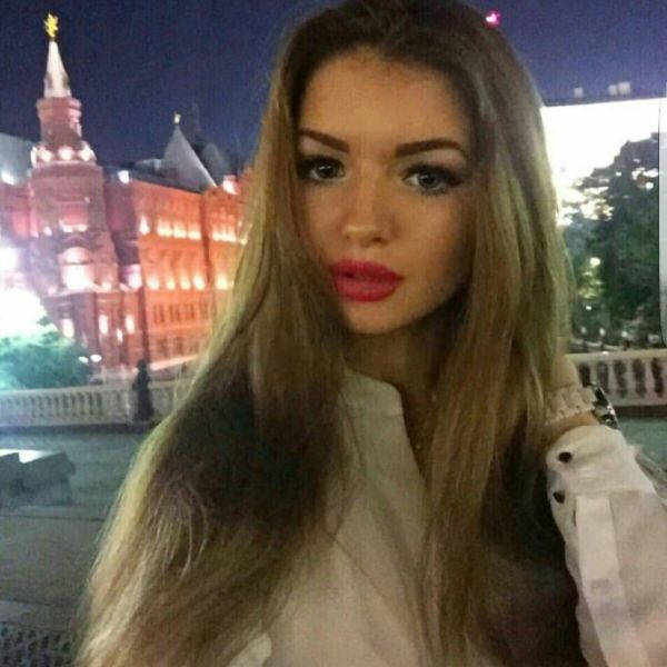 Hello dear gentelman. Her name is Tina. She is bright, stylish, seductive and very hot babe at your service! She is neat, friendly, uninhibited in bed, she like to get sexual pleasure, but much more she like to deliver it! Tina open minded attitude means she is the perfect companion for men looking to spice up their evening. Call me and you meet better girl in all Istanbul;) Kis kis kis