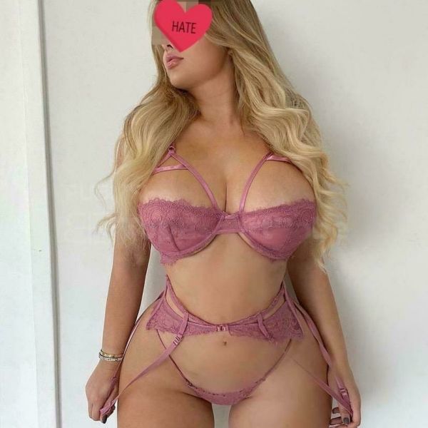 I’m a beautiful Latina very outgoing and relax I look forward to meet new friends , I like real Gentelmans who knows how to treat a real woman , I hope I can find someone worthy in this ad! See you soon