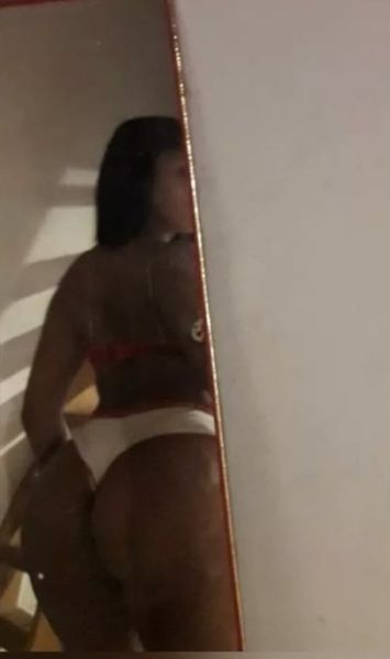 Hola soy Solcito bebé rubia de ojos claros dispuesta a cumplir todas tus fantasías trabajo de lanues a sábado de 13 a 21 hs cuento con dpto propio y según la zona hago domicilios si queres pasarla bien conmigo envíame un mensajito por WhatsApp y te doy más info.