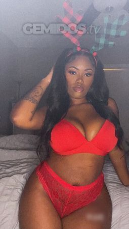 Hello I'm Armani 💕 
Looking for a great time with a chocolate beauty 🍫🍬 My touch is sensational, and my curvy body is intoxicating. Let me take your breath away... I can be highly addictive a vibe you can't find no where else! 

💫 5'3 38D Natural 
🦄 145lbs of fun 💦
I love providing to upscale generous men 🤑

I am ALWAYS clean, classy and drama free
I love gifts, dinner dates and shopping 

Serious Inquiries only 💕
Rates are listed please DO NOT text me about them. 
A video verification is required right away, if you can not video verify yourself please DO NOT contact me.
FaceTime or Snapchat verification required✨
Add me on SC: thearmanichanel