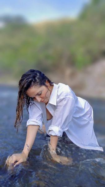 Soy una señorita con un cuerpo esbelto, besos deliciosos y una diosa en la cama.
Discreción asegurada.Juego de roles: puedo ser tu secretaria, tu profesora, o alguien con quién fantasees/ Looner porn: juego con globos/ Danza erótica/Streptease /Masturbación convencional o con juguetes sexuales/ Sólo charla ( soy coach energética así que puedo acompañarte cuando no te sientas muy bien).Consulte por extras.

✨🩷Cualquier duda podés consultarme ya en mi wssp